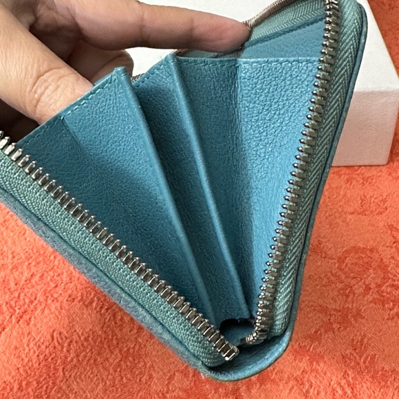 Balenciaga Round Zip Wallet Blue Soft Leather - Picture 10 of 15